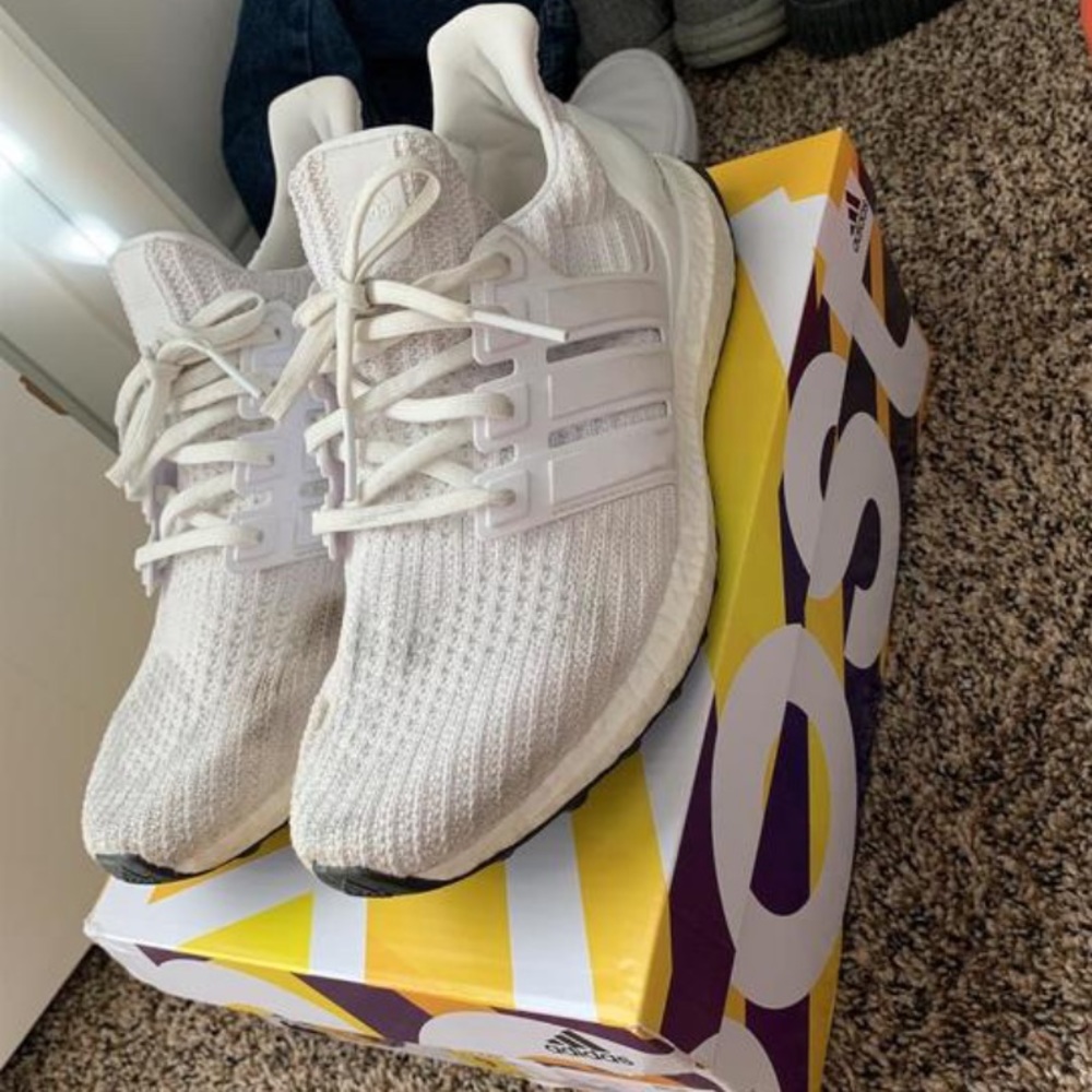 Adidas Ultraboost 4.0